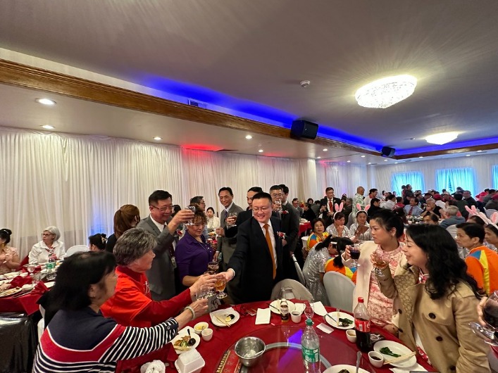 郑钦文成唯,一未夺千赛,冠军的世界,博鱼体育官网,博鱼体育app,博鱼体育APP下载