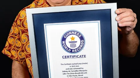 拜仁客场与柏林联合战平，萨内进球乌尔比希失误送分